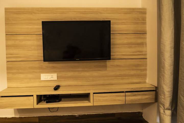 Room 14 of 18