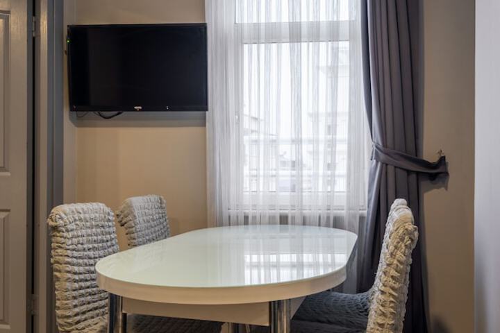 Room 8 of 73