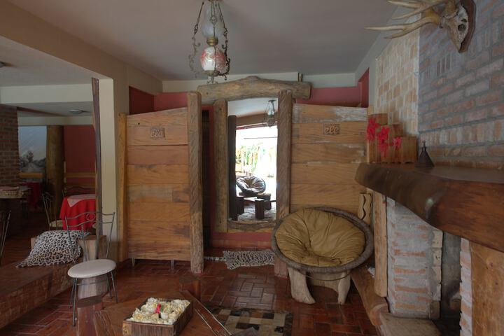 Entrance & Lobby