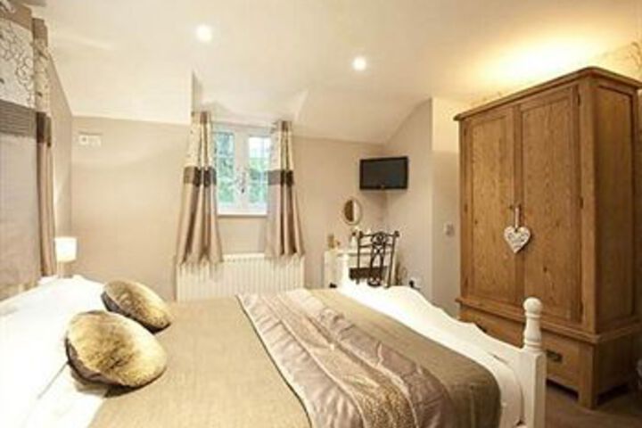 Room 10 of 20