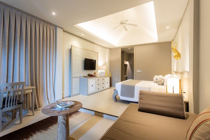 Room 27 of 128