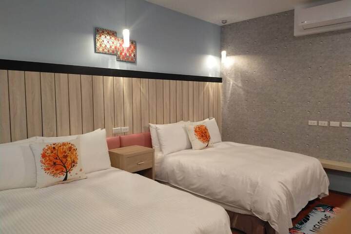 Room 15 of 44