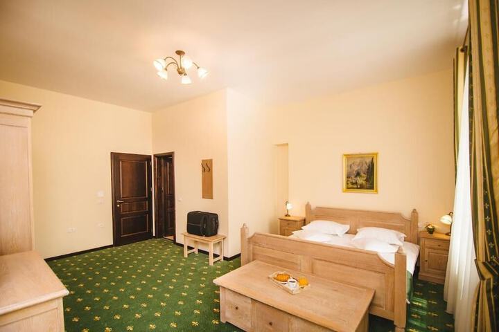 Room 20 of 90