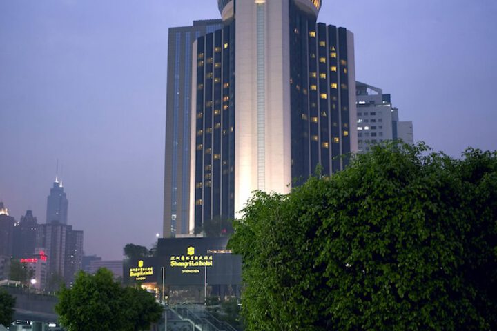 Hotel Exterior 67 of 72