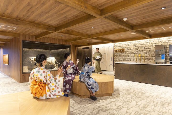 Lobby Photos