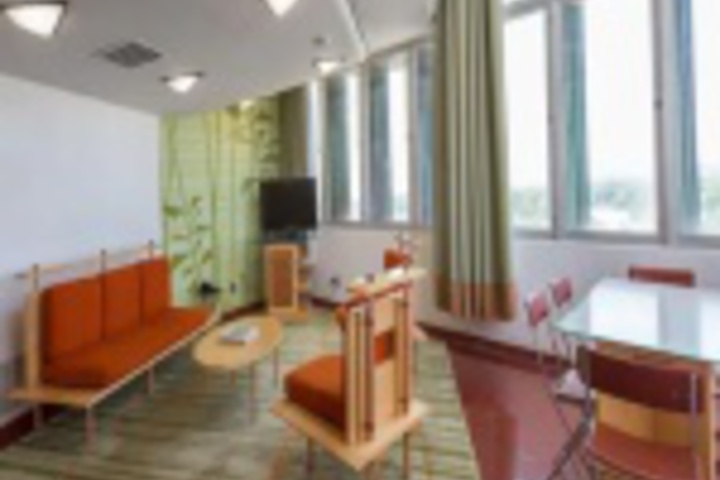 Room 25 of 60