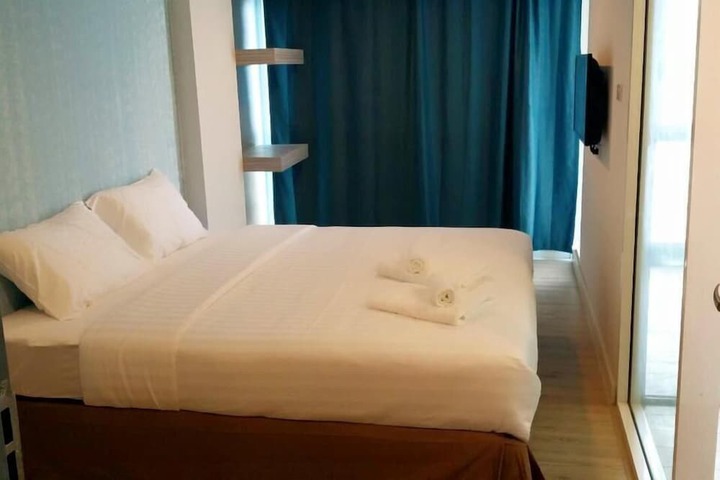 Room 8 of 54