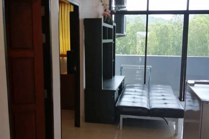 Room 18 of 31