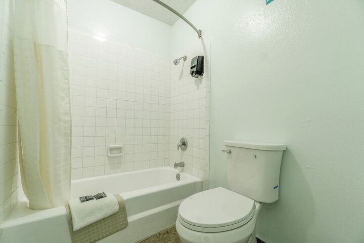 Room 17 of 22