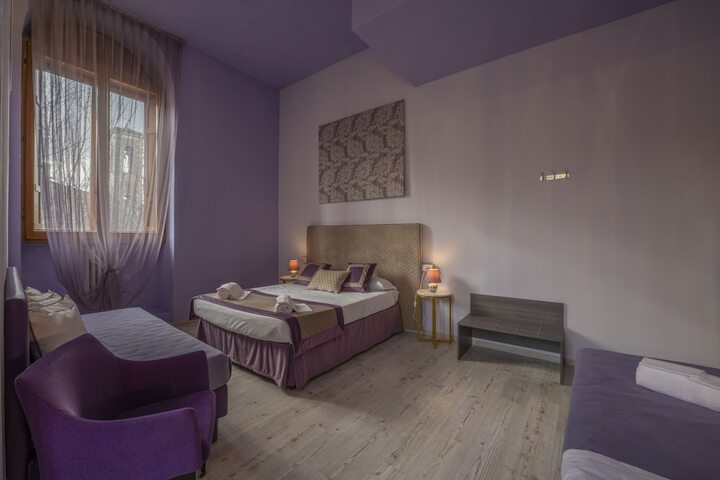 Room 26 of 104