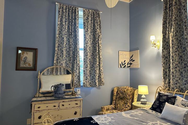 Room 8 of 49