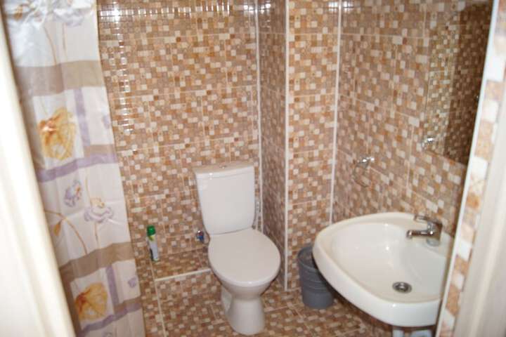 Room 34 of 34