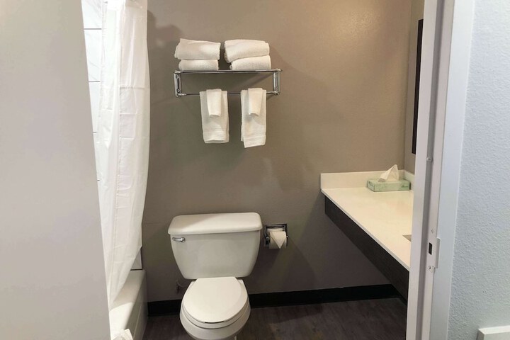 Room 12 of 13