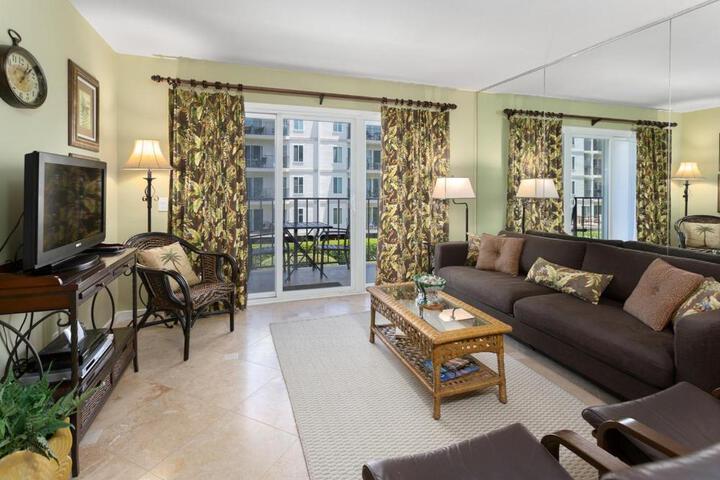 Photo of Beach Club 225