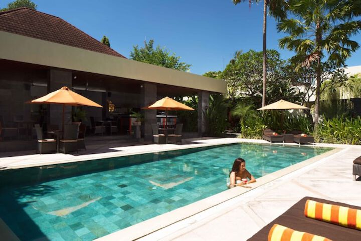 Pools & Facilities