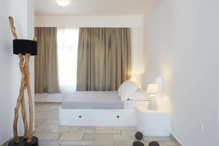 Room 15 of 76