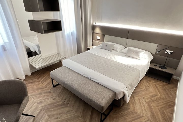 Room 49 of 105