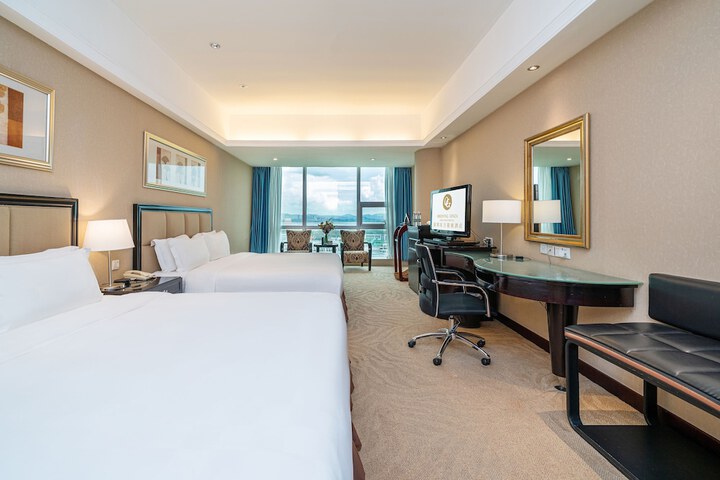 Room 14 of 72