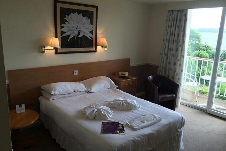 Room 21 of 60