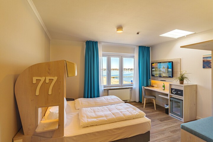 Room 14 of 60