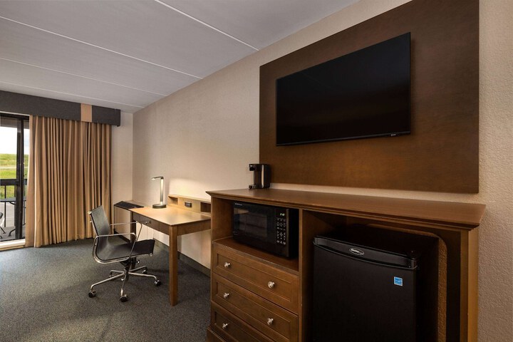Room 21 of 66