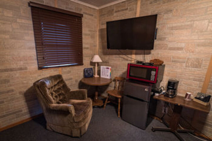 Room 37 of 48