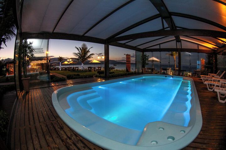 Pool 98 of 159