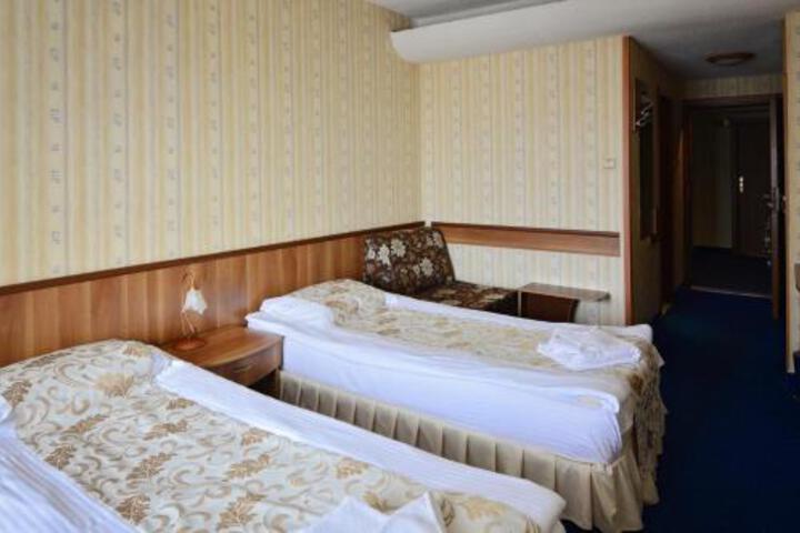 Grand Hotel