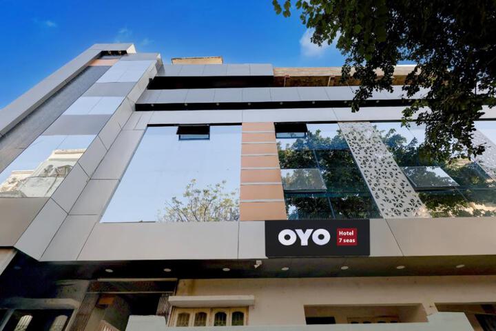 Hotel O 7 Seas