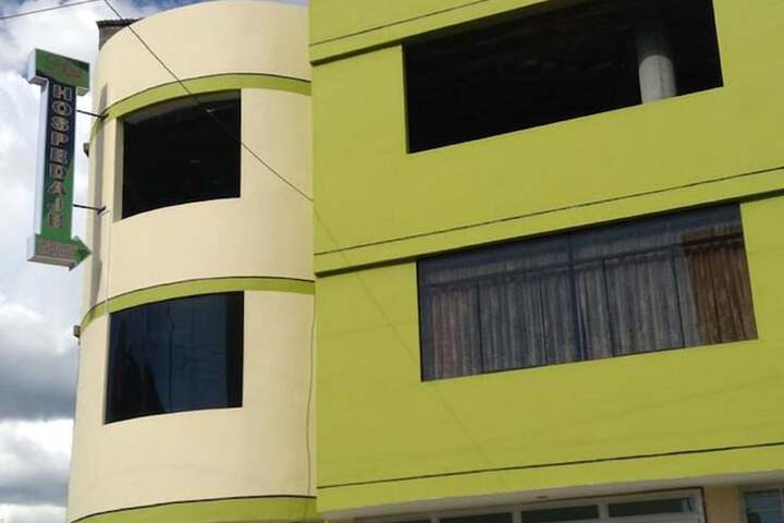 Nakeli Hospedaje