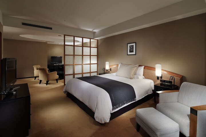 Room 15 of 56