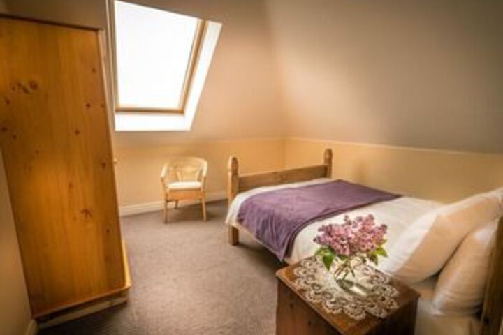 Room 11 of 26