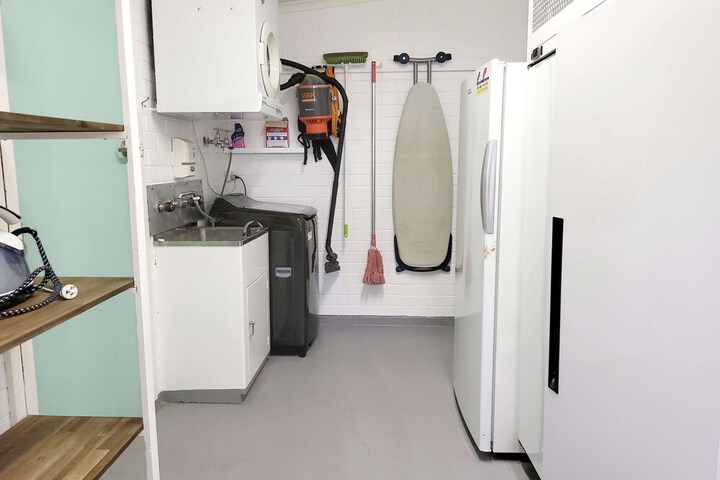 Room 12 of 63