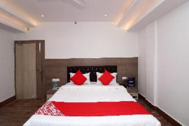 HOTEL TRIVENI SANGAM BY OYO ROOMS