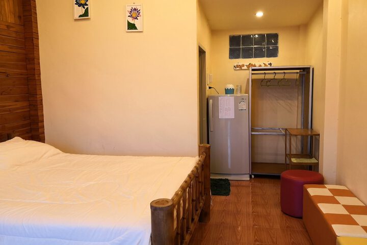 Room 22 of 34