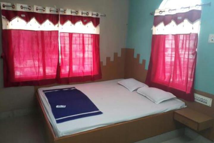 Room 42 of 44