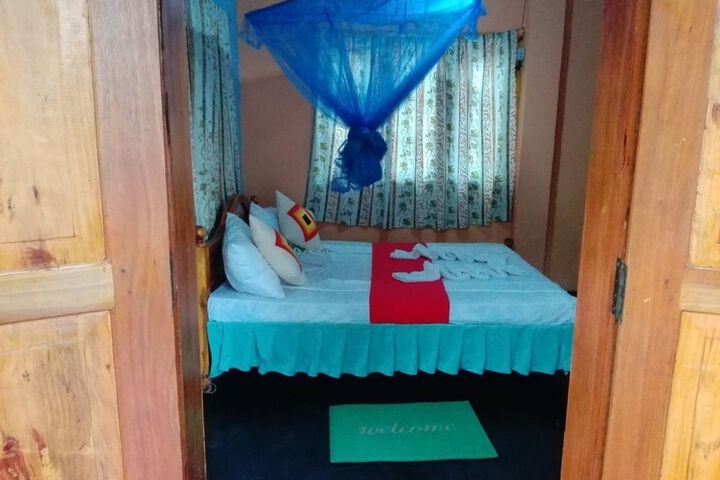 Room 5 of 28