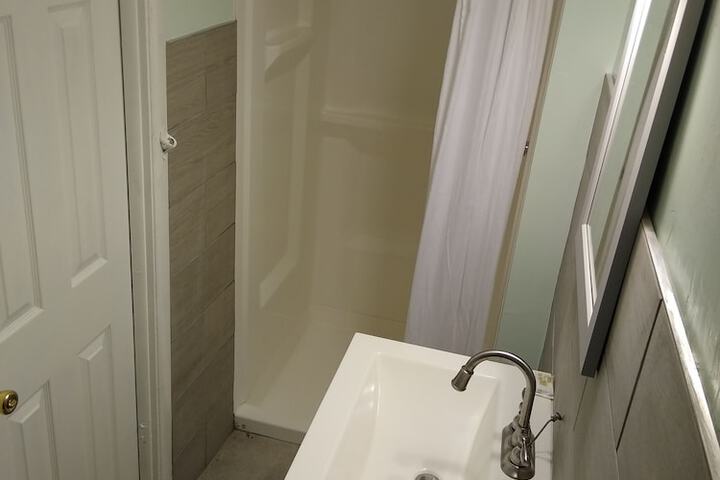 Classic Single Room (5 of 11)