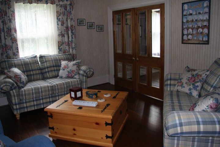 Room 10 of 11