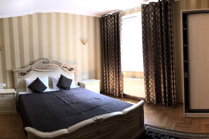 Room 79 of 151