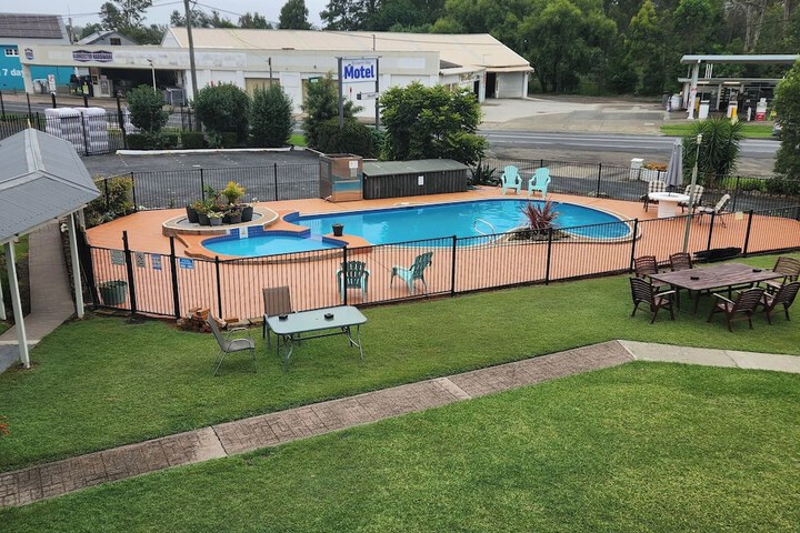 Pool 41 of 63