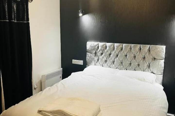 Room 10 of 22