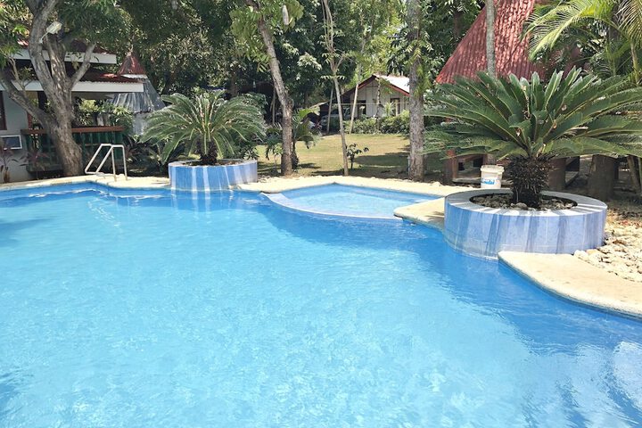 Pool 31 of 44