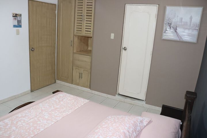 Room 11 of 31