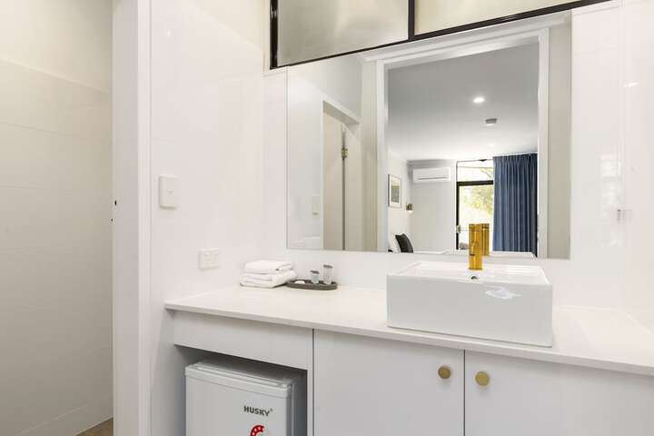 Room 42 of 50