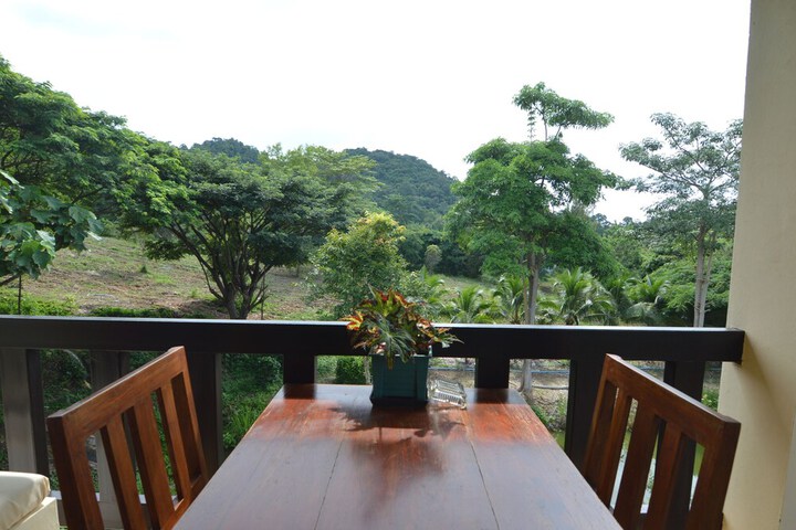 Room 14 of 99