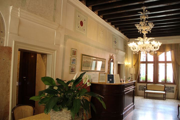 Guest Lobby