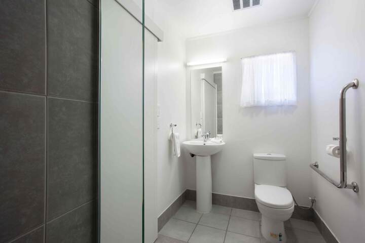 Clean Restrooms