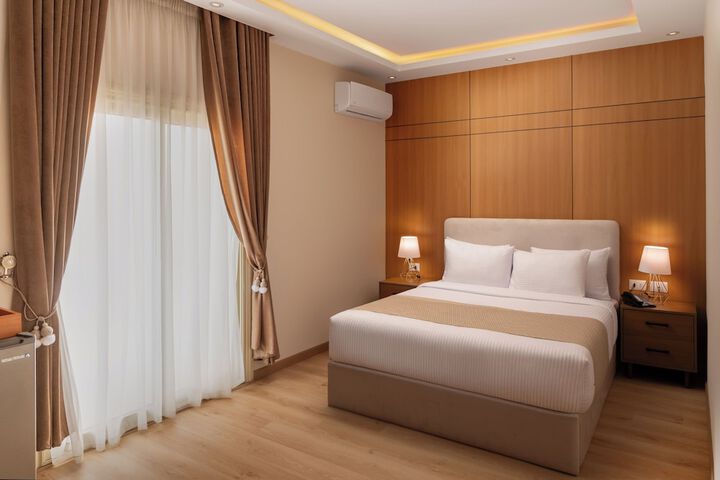 Room 15 of 35