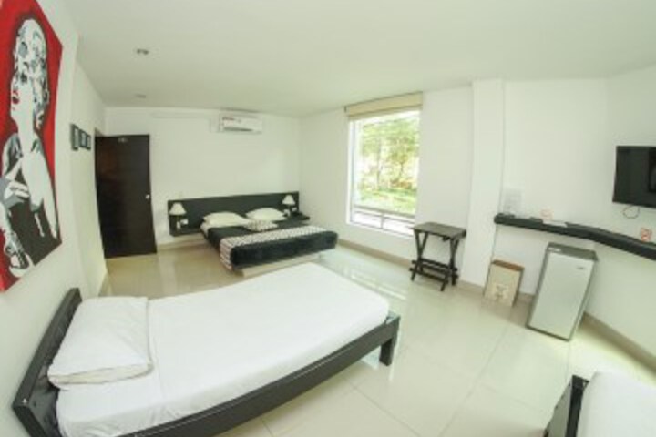 Room 8 of 35